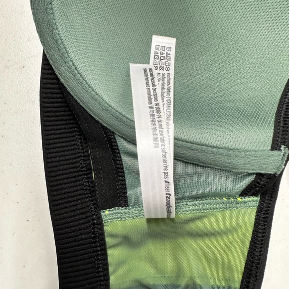 Victoria's Secret Knockout colorblock front closure sports bra 32D - Picture 9 of 9